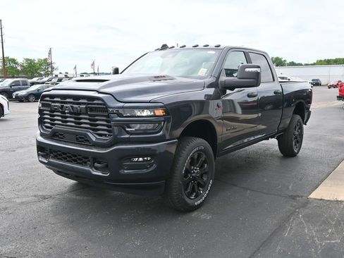 New 2026 RAM 2500 Big Horn AWD/4WD image 7