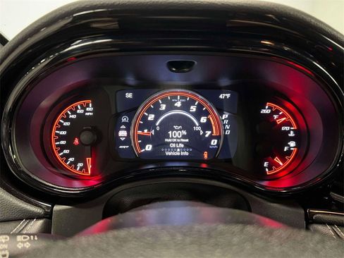 Used 2022 Dodge Durango SRT image 27