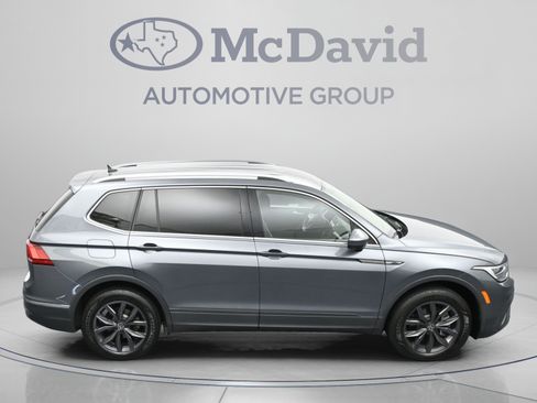 Used 2023 Volkswagen Tiguan SE FWD image 39