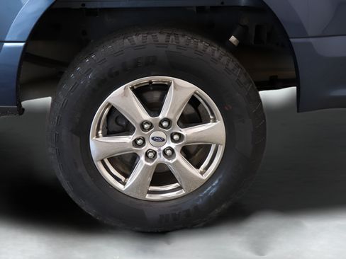 Used 2020 Ford F150 XLT w/ Equipment Group 302A Luxury AWD/4WD image 32
