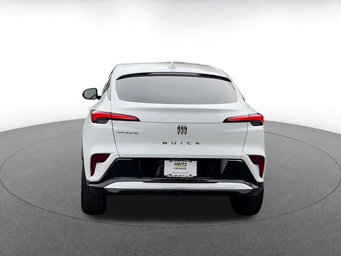 Used 2025 Buick Envista Sport Touring image 12