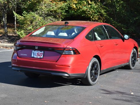 New 2025 Honda Accord SE image 8