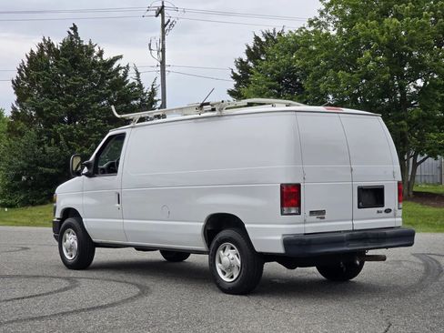 Used 2014 Ford E-350 and Econoline 350 Super Duty image 11