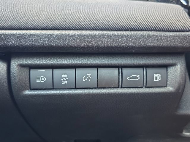 Used 2025 Toyota Camry LE FWD image 26