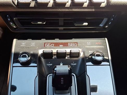 Certified 2024 Porsche 911 Carrera RWD image 20