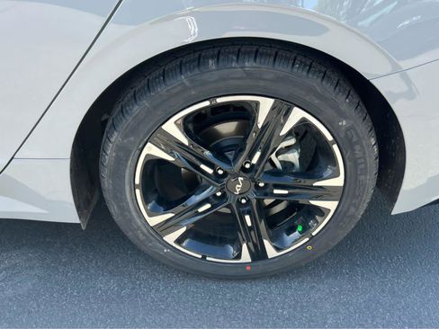 Used 2023 Kia K5 GT-Line w/ GT-Line Premium Package AWD/4WD image 14