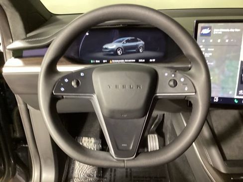 Used 2024 Tesla Model X AWD/4WD image 21