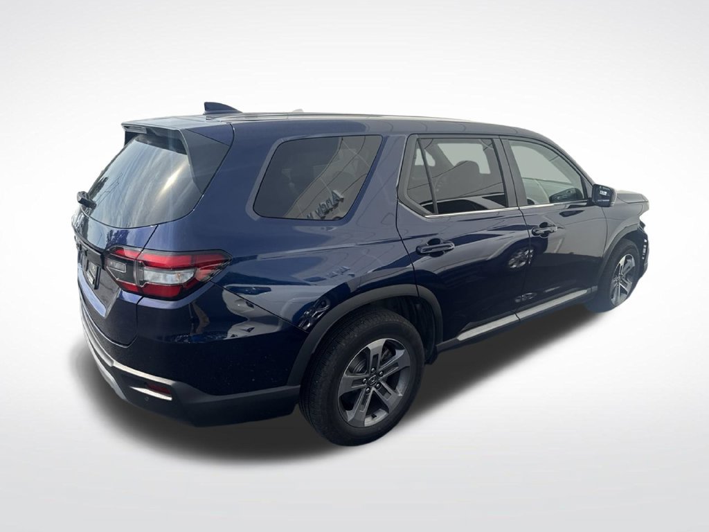 Used 2025 Honda Pilot EX-L image 6