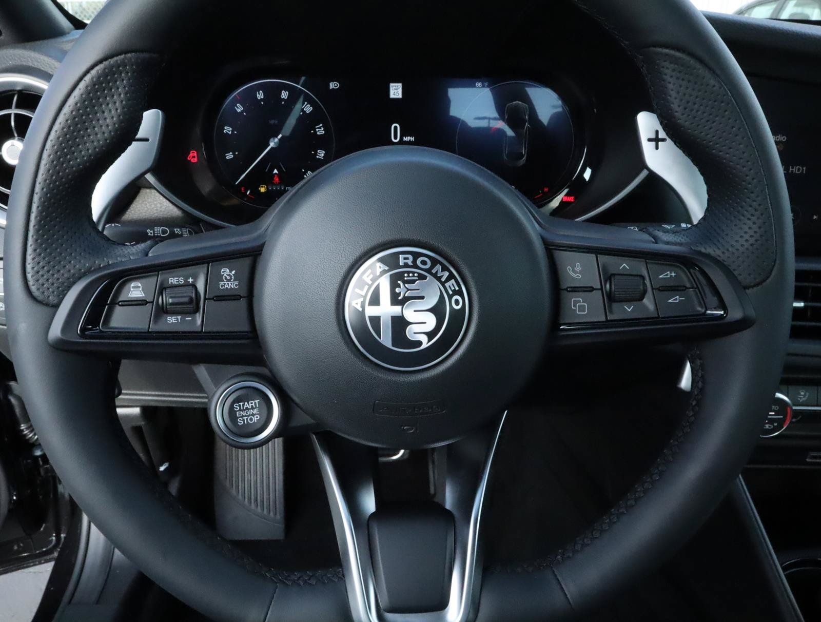 New 2025 Alfa Romeo Giulia w/ Veloce Package Rwd image 12