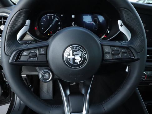 New 2025 Alfa Romeo Giulia w/ Veloce Package Rwd image 12