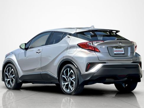 Certified 2018 Toyota C-HR XLE FWD image 3