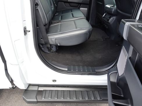 Used 2024 Ford F150 Lariat AWD/4WD image 36
