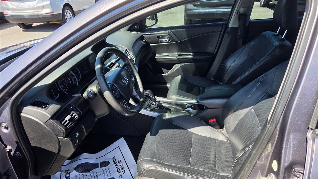 Used 2015 Honda Accord EX-L image 11