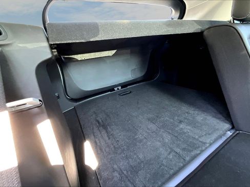 Used 2025 Chevrolet Trax LT w/ LT Convenience Package image 17