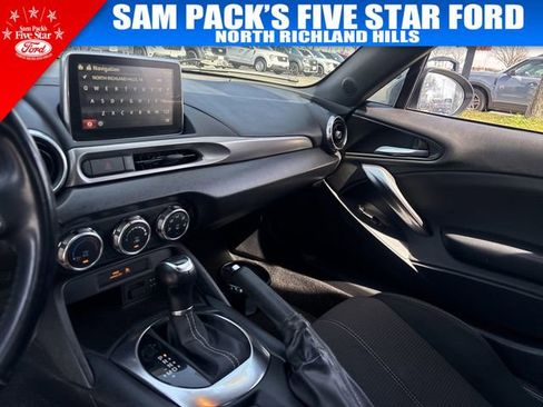 Used 2017 FIAT 124 Spider Classica image 13