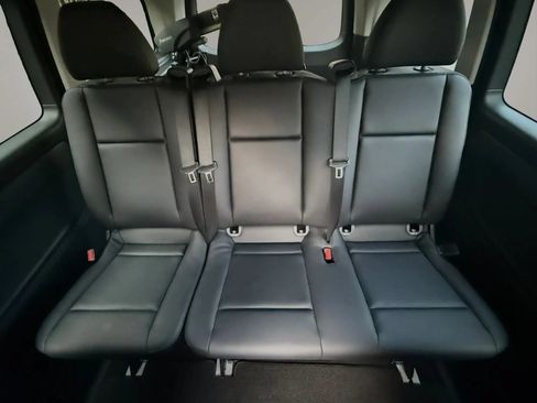 Used 2016 Mercedes-Benz Metris Passenger image 25