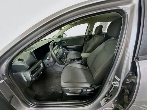 Used 2025 Kia K4 FWD image 13