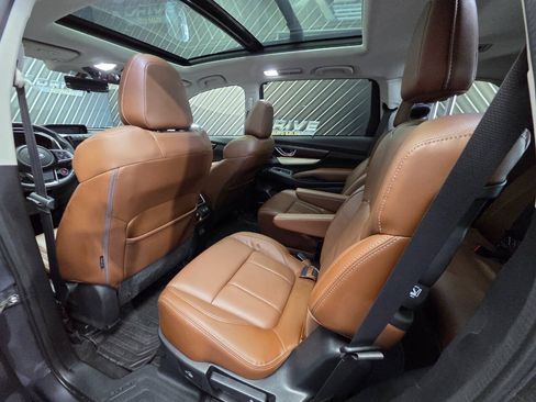 Used 2019 Subaru Ascent Touring w/ Popular Package #3 AWD/4WD image 33