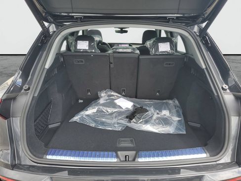 New 2026 Audi Q5 Premium AWD/4WD image 9