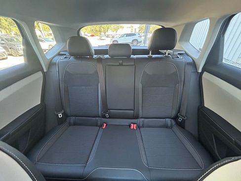 New 2026 Volkswagen Taos SE image 13