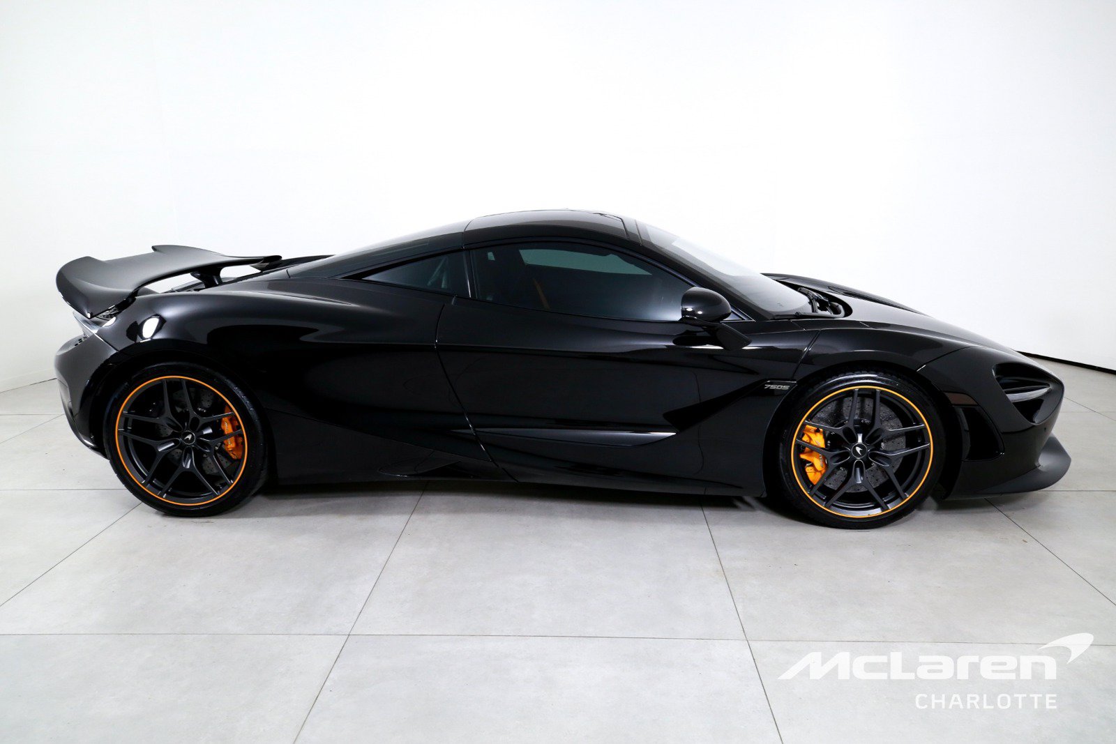 Used 2024 McLaren 750S RWD image 10