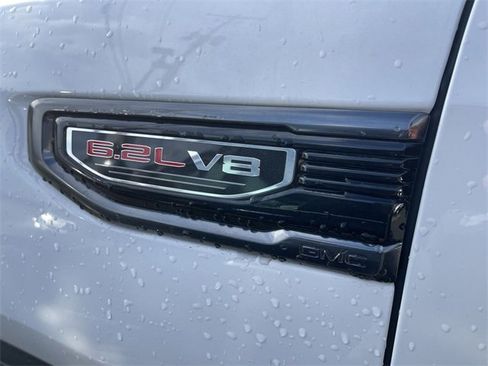 Used 2021 GMC Sierra 1500 AT4 w/ AT4 Value Package image 3