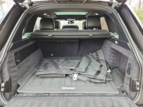 Used 2019 Land Rover Range Rover HSE image 13