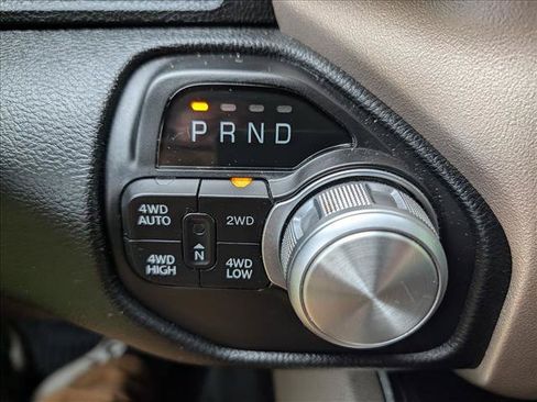 Used 2020 RAM 1500 Laramie AWD/4WD image 32