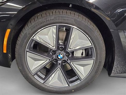 Used 2025 BMW i4 eDrive40 w/ Premium Package RWD image 10