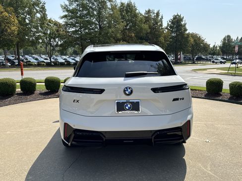 New 2026 BMW iX M70 image 4
