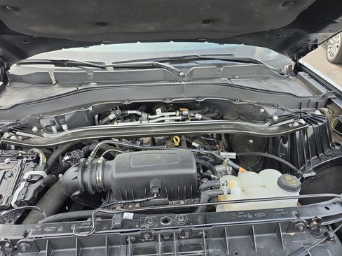 Used 2023 Ford Explorer Limited w/ Limited Technology Package image 25