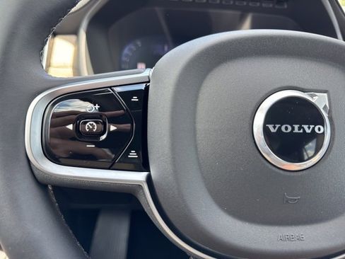 New 2026 Volvo XC90 B6 Core image 20
