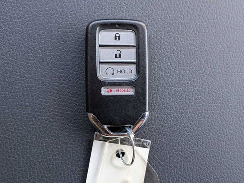 Used 2025 Honda Ridgeline Black Edition image 34