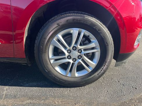 Used 2019 Buick Enclave Essence image 5