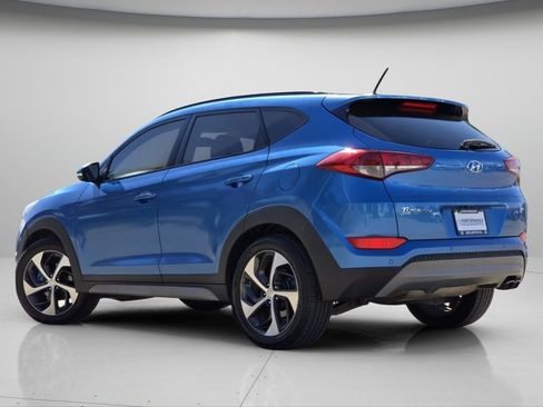 Used 2017 Hyundai Tucson Value AWD/4WD image 19