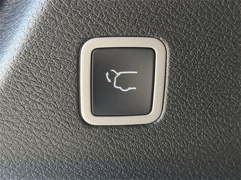 New 2026 Chrysler Pacifica Select w/ S Appearance Package image 15