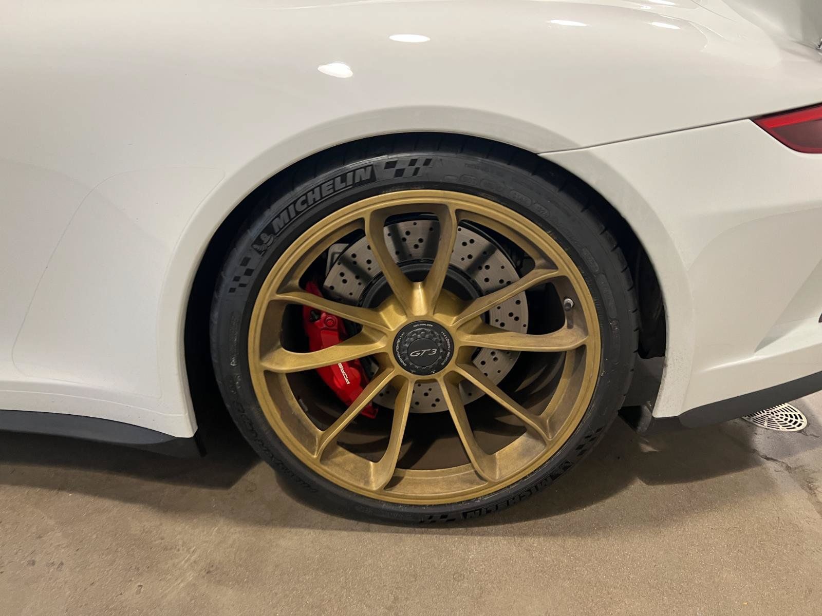 Used 2018 Porsche 911 GT3 RWD image 36