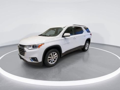 Used 2020 Chevrolet Traverse LT image 4