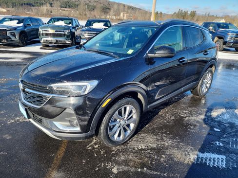 Used 2023 Buick Encore GX Essence w/ Experience Buick Package image 4