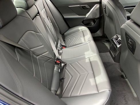Used 2025 BMW 530i w/ M Sport Package RWD image 13