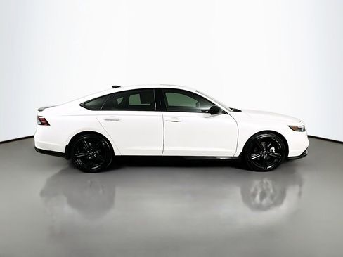 Used 2025 Honda Accord Sport image 7