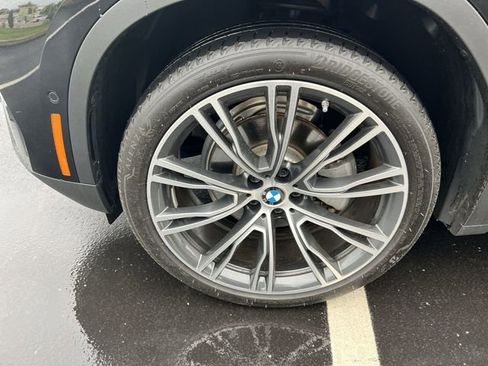 Used 2025 BMW X4 xDrive30i w/ Premium Package AWD/4WD image 8