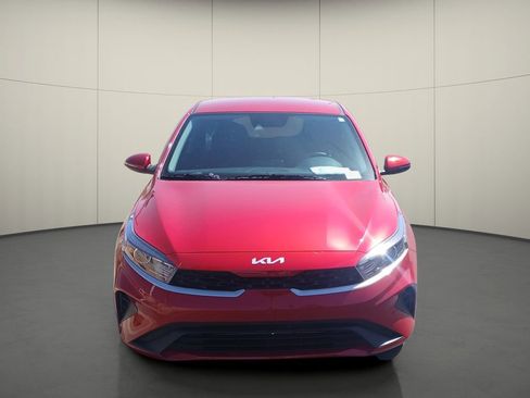 Used 2024 Kia Forte LXS w/ LXS Technology Package FWD image 2