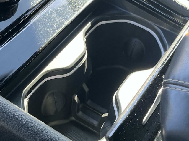 Used 2022 Jeep Grand Cherokee Overland AWD/4WD image 41