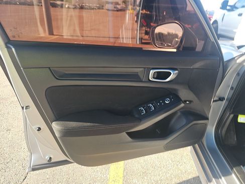 Used 2023 Honda Civic LX image 13