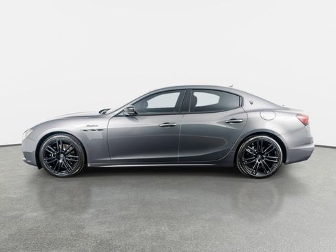Used 2023 Maserati Ghibli Modena Q4 AWD/4WD image 13
