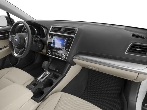 Used 2018 Subaru Outback 2.5i Premium AWD/4WD image 16