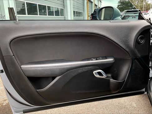 Used 2022 Dodge Challenger SXT w/ Blacktop Package image 21