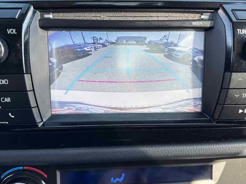 Used 2016 Toyota Corolla S image 26