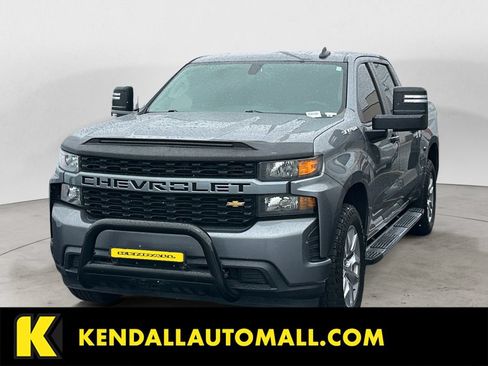 Used 2020 Chevrolet Silverado 1500 Custom w/ Custom Max Trailering Package AWD/4WD image 1